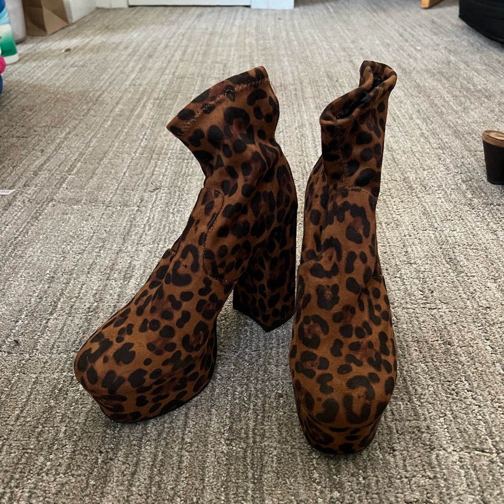 Platform Cheetah Print Heels